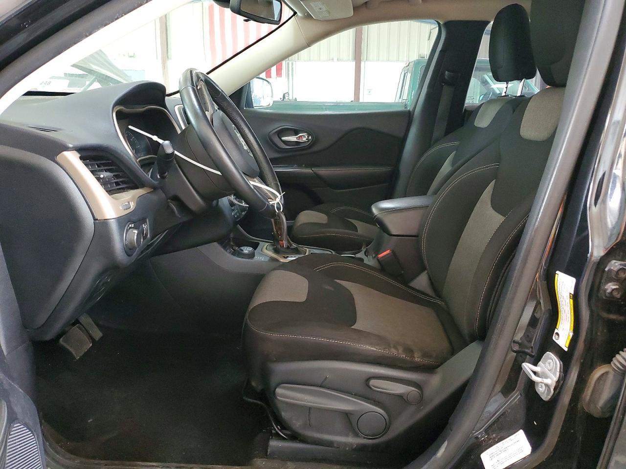 2014 Jeep Cherokee Sport - zdjęcie 7