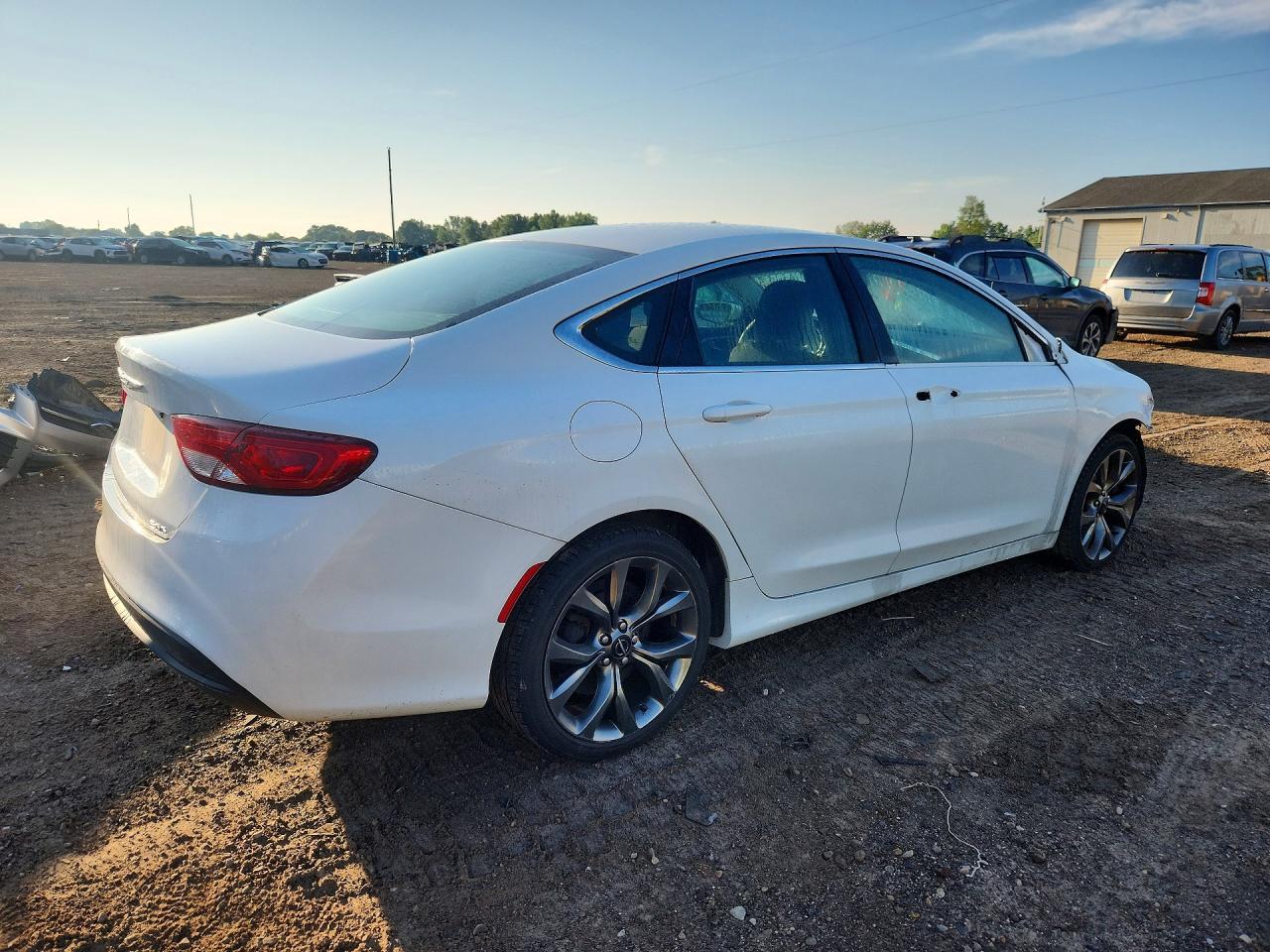 2015 Chrysler 200 Lx - zdjęcie 3