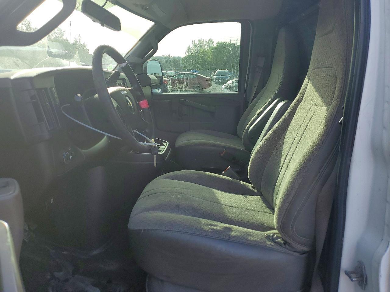 2018 Chevrolet Express G2500 - zdjęcie 7