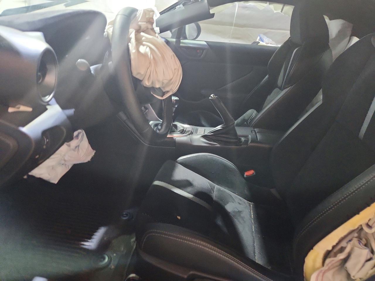 2024 Toyota Gr 86 Premium - zdjęcie 7