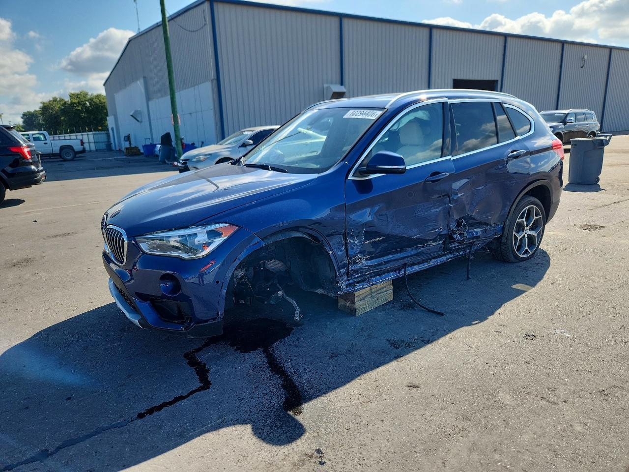 2017 BMW X1 Sdrive28I - zdjęcie główne
