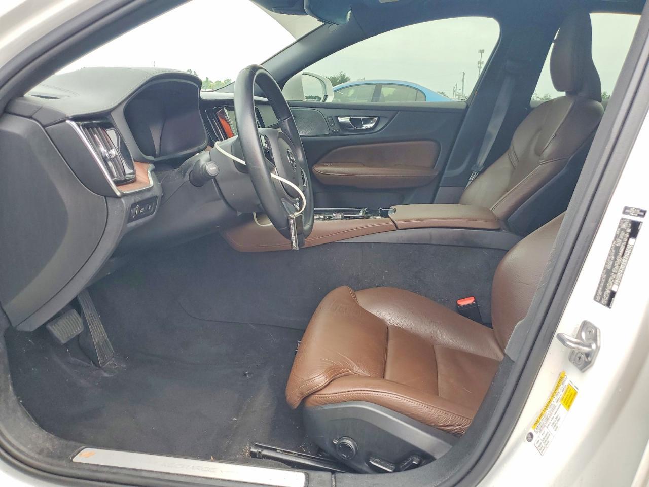 2021 Volvo S60 T8 Recharge Inscription - zdjęcie 7