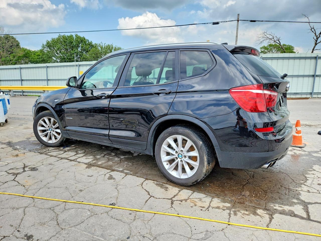 2016 BMW X3 xDrive28I - zdjęcie 2