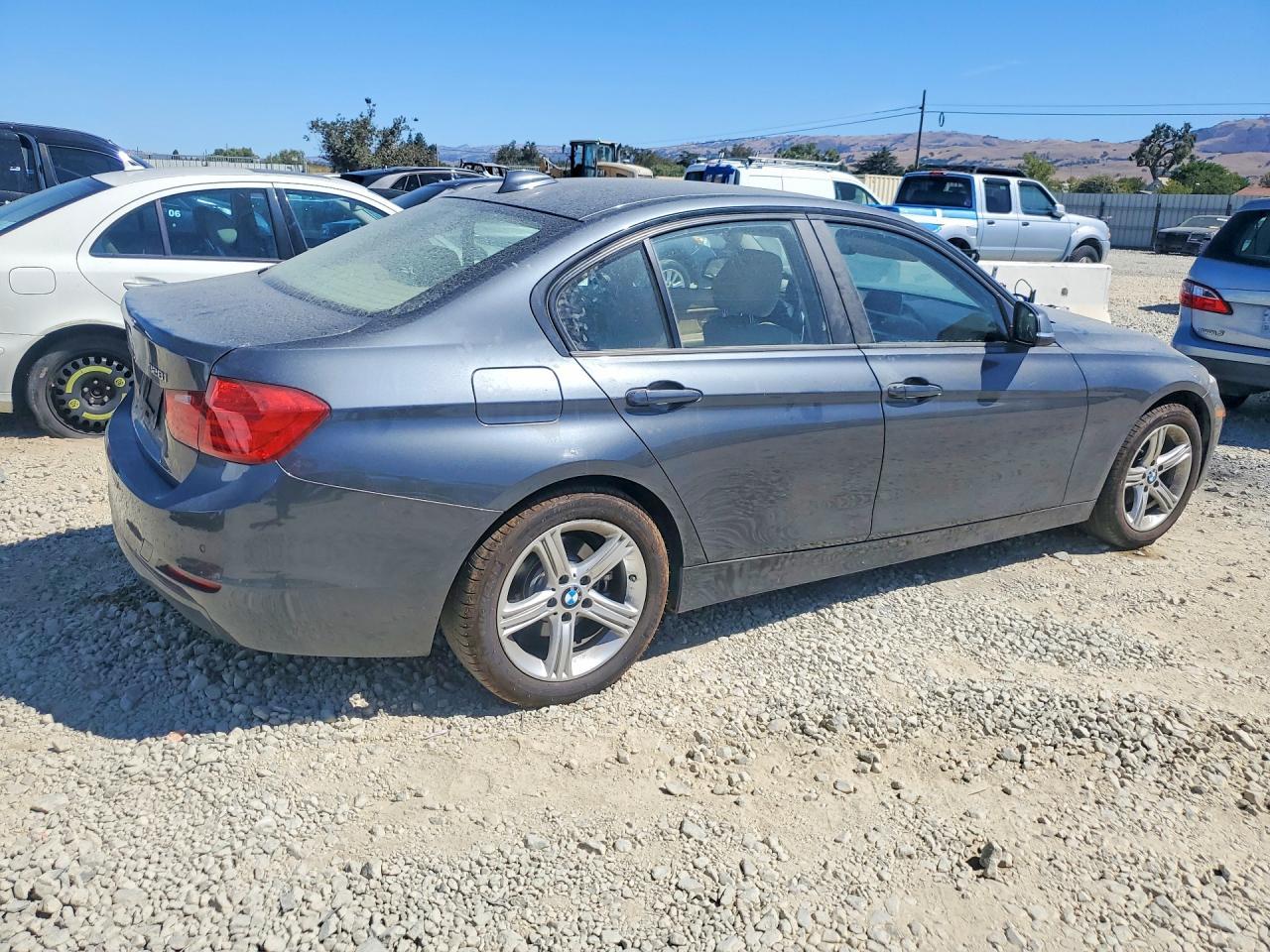 2015 BMW 328 I - zdjęcie 3