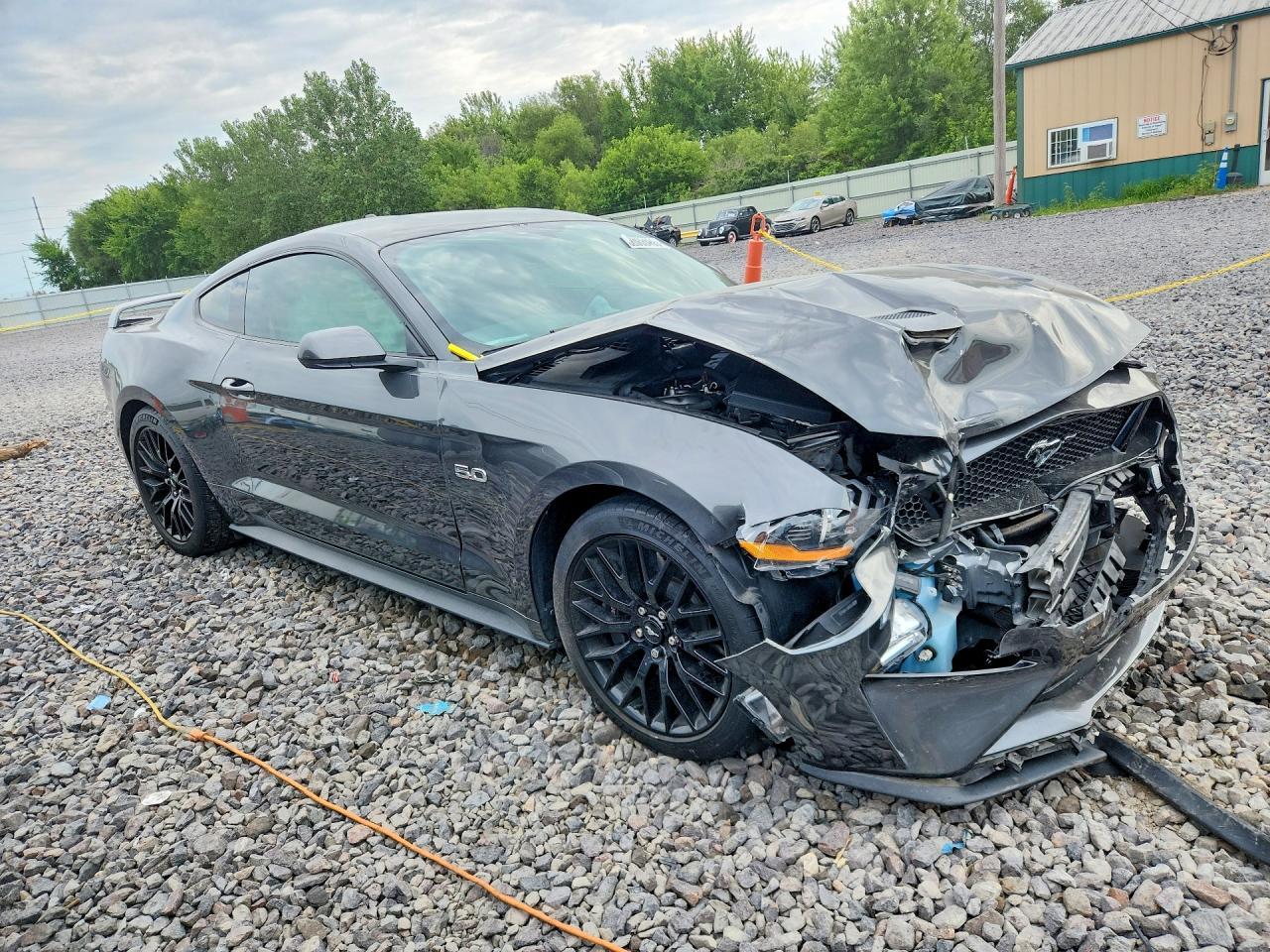 2020 Ford Mustang Gt - zdjęcie 4