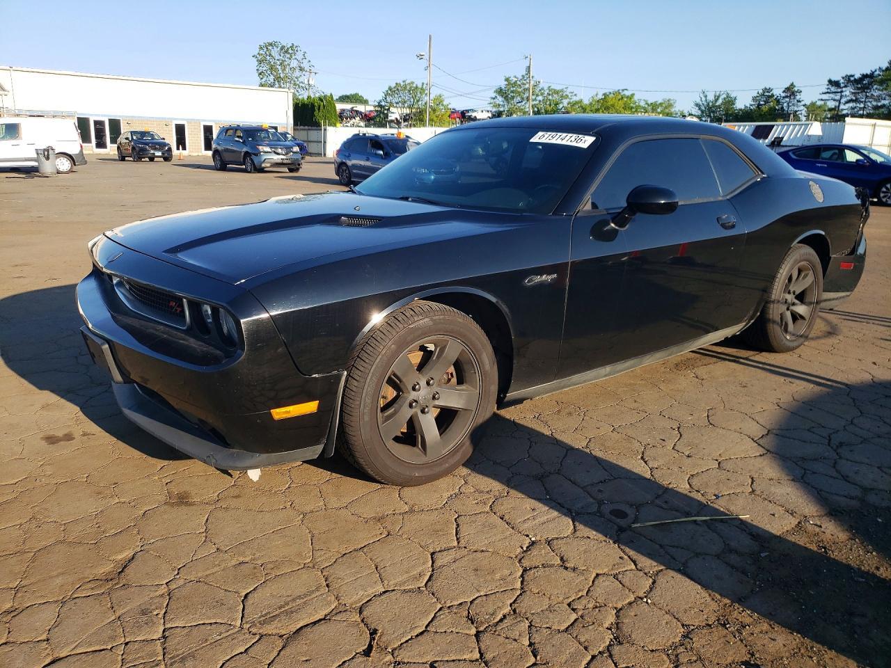 2013 Dodge Challenger Sxt - zdjęcie główne