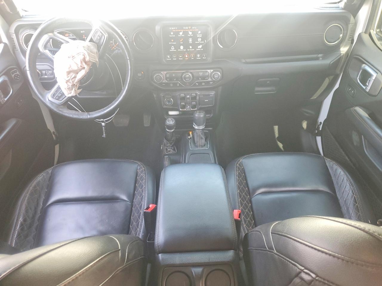 2021 Jeep Wrangler Unlimited Sahara - zdjęcie 8
