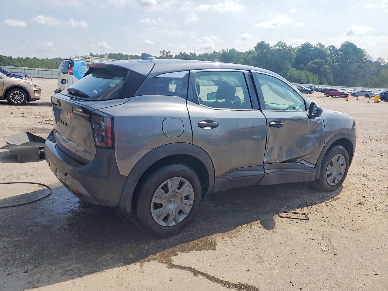 2025 Nissan Kicks S - zdjęcie 3