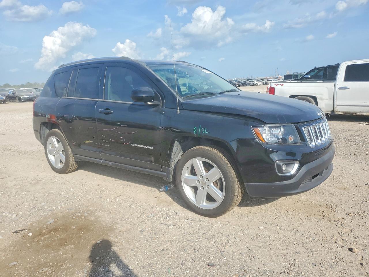 2014 Jeep Compass Latitude - zdjęcie 4