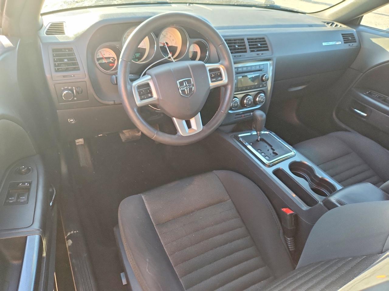 2014 Dodge Challenger Sxt - zdjęcie 8