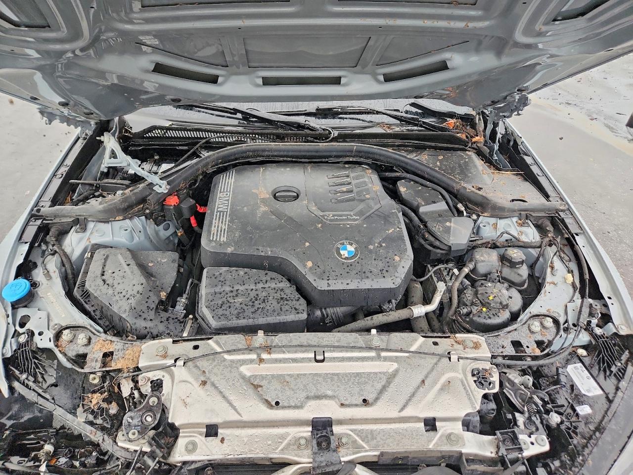 2024 BMW Seria 3 330i - zdjęcie 11
