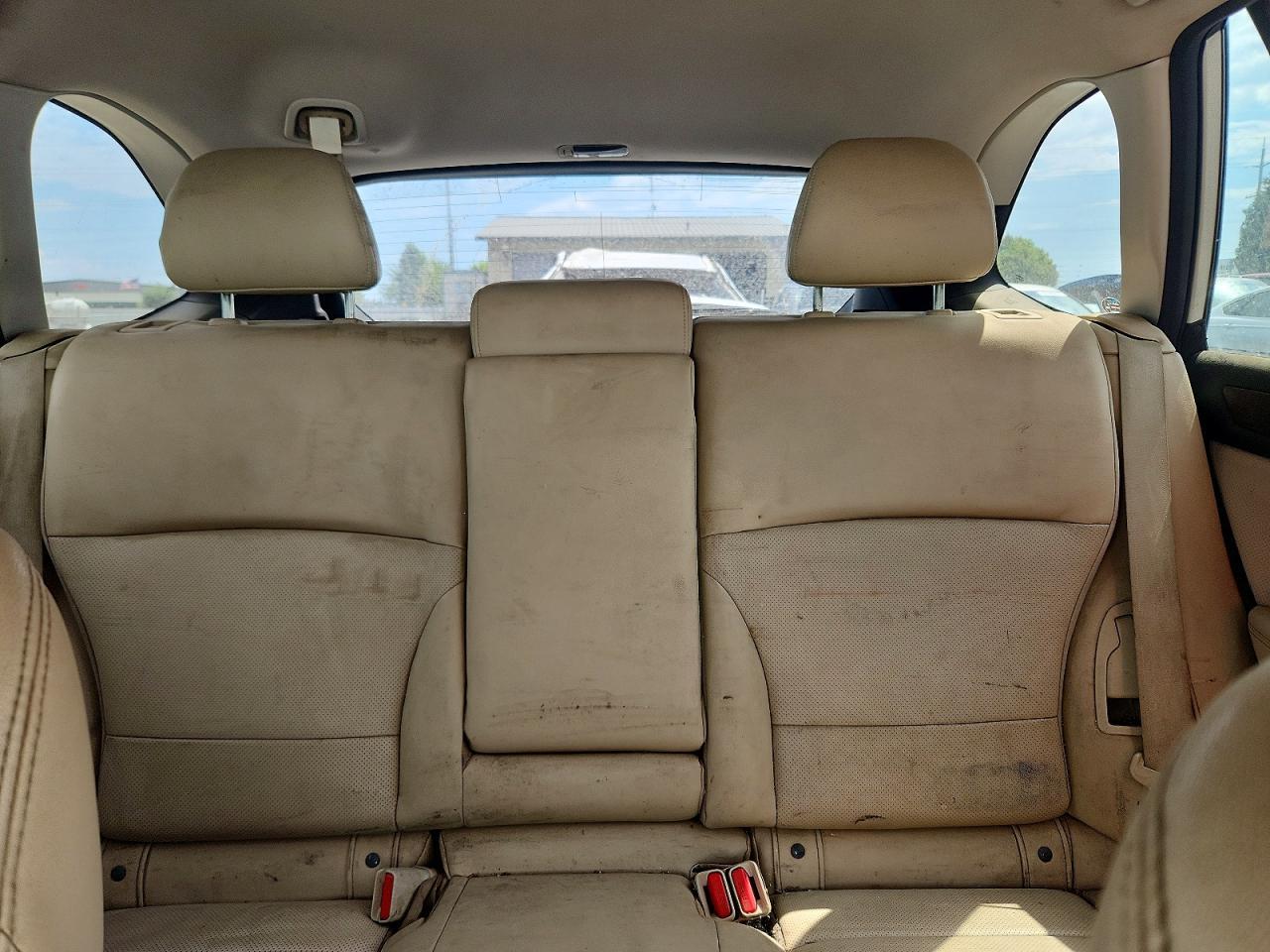 2015 Subaru Outback 3.6R Limited - zdjęcie 10