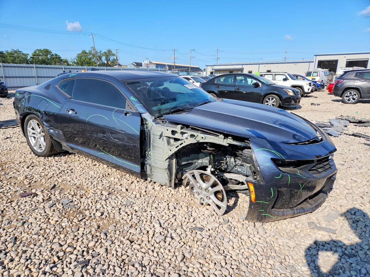 2023 Chevrolet Camaro Ls - zdjęcie 4
