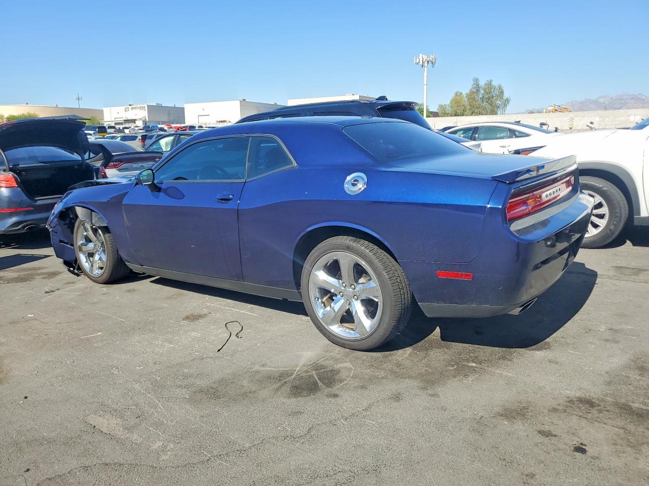 2013 Dodge Challenger R/T - zdjęcie 2