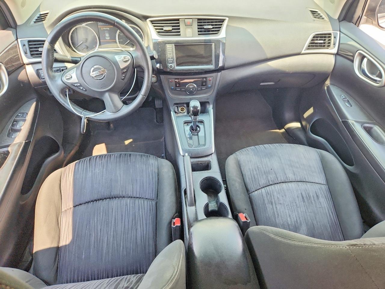 2019 Nissan Sentra Sv - zdjęcie 8
