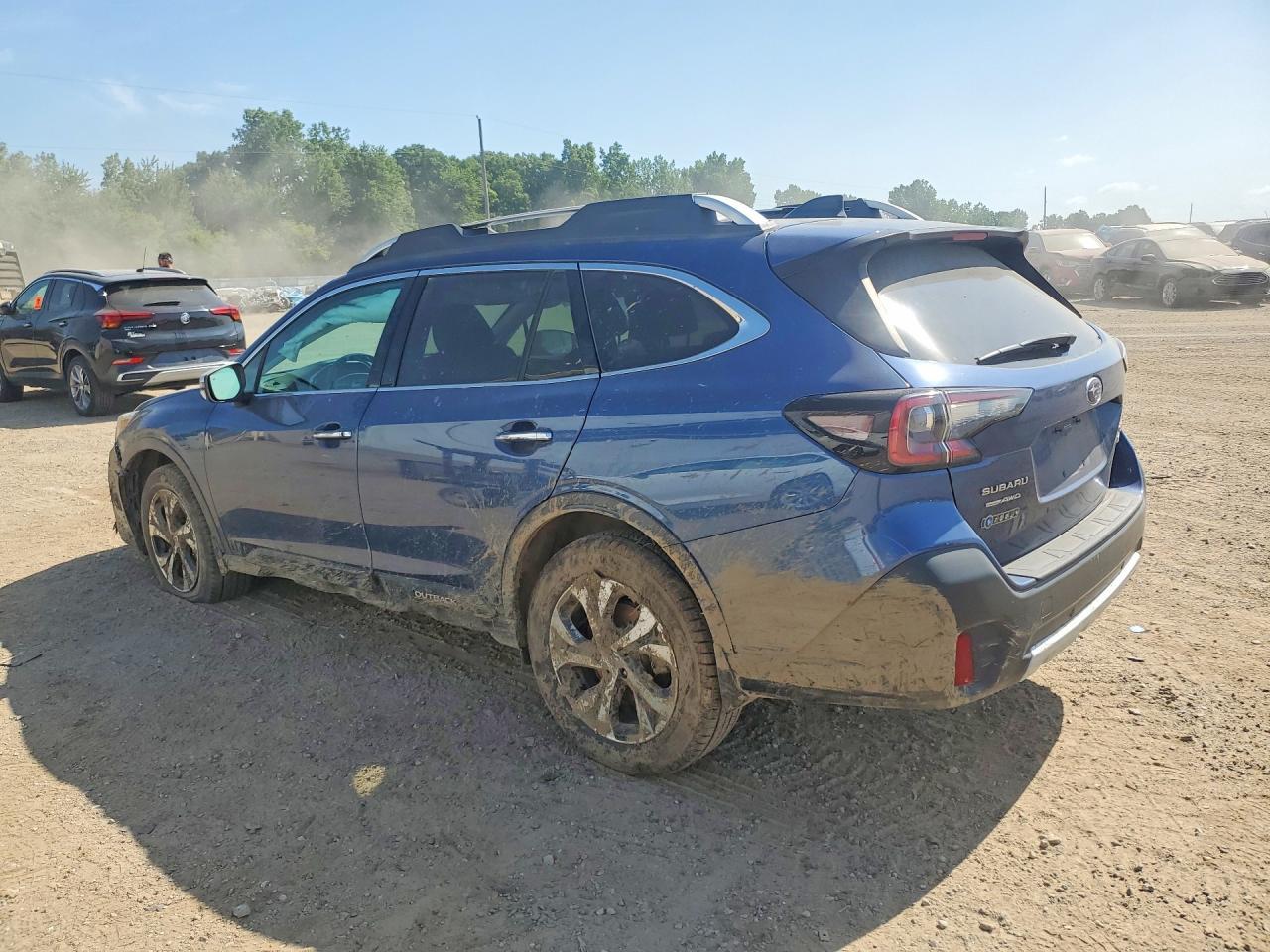 2020 Subaru Outback Touring - zdjęcie 2