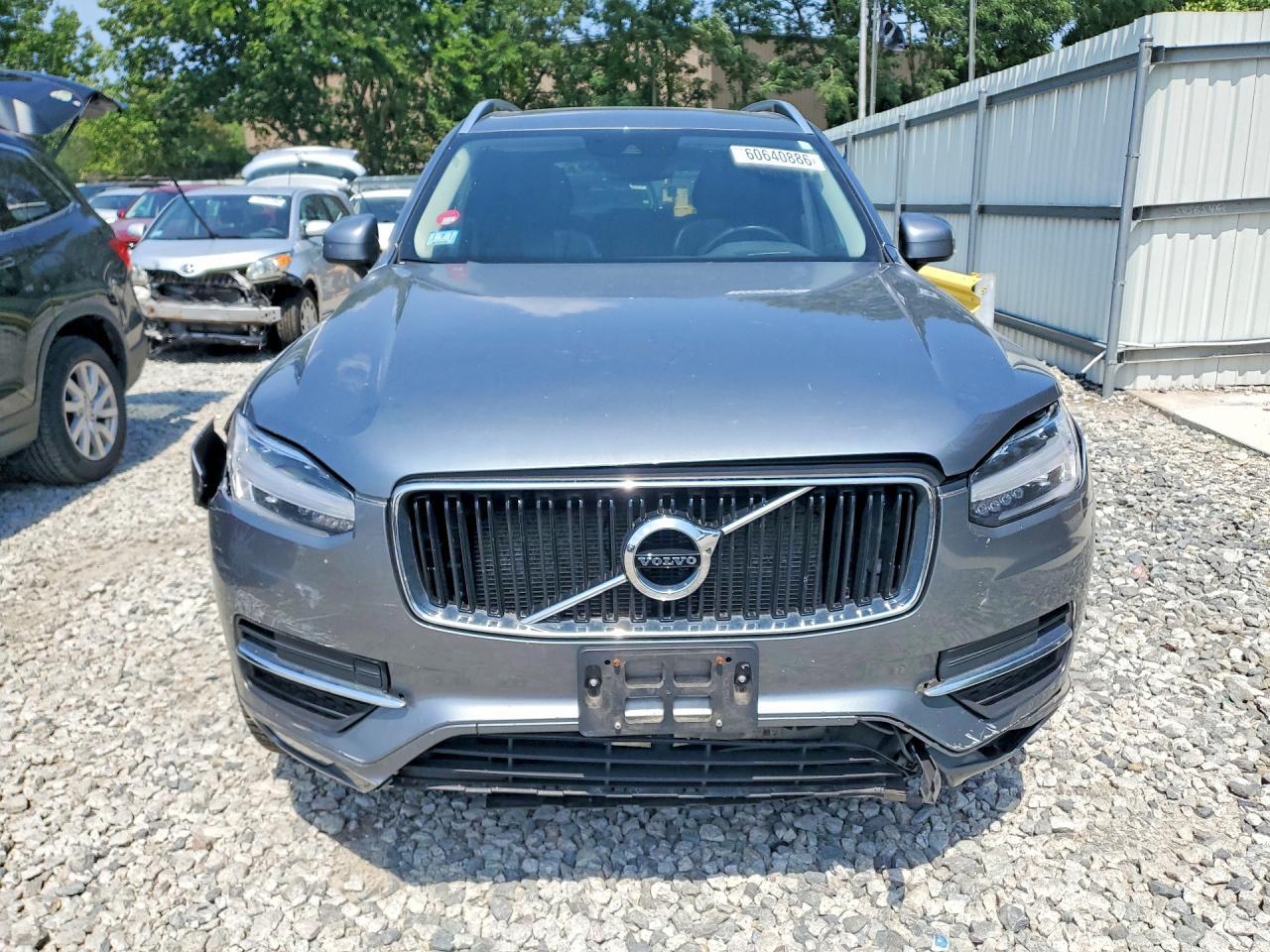 2019 Volvo Xc90 T6 Momentum - zdjęcie 5
