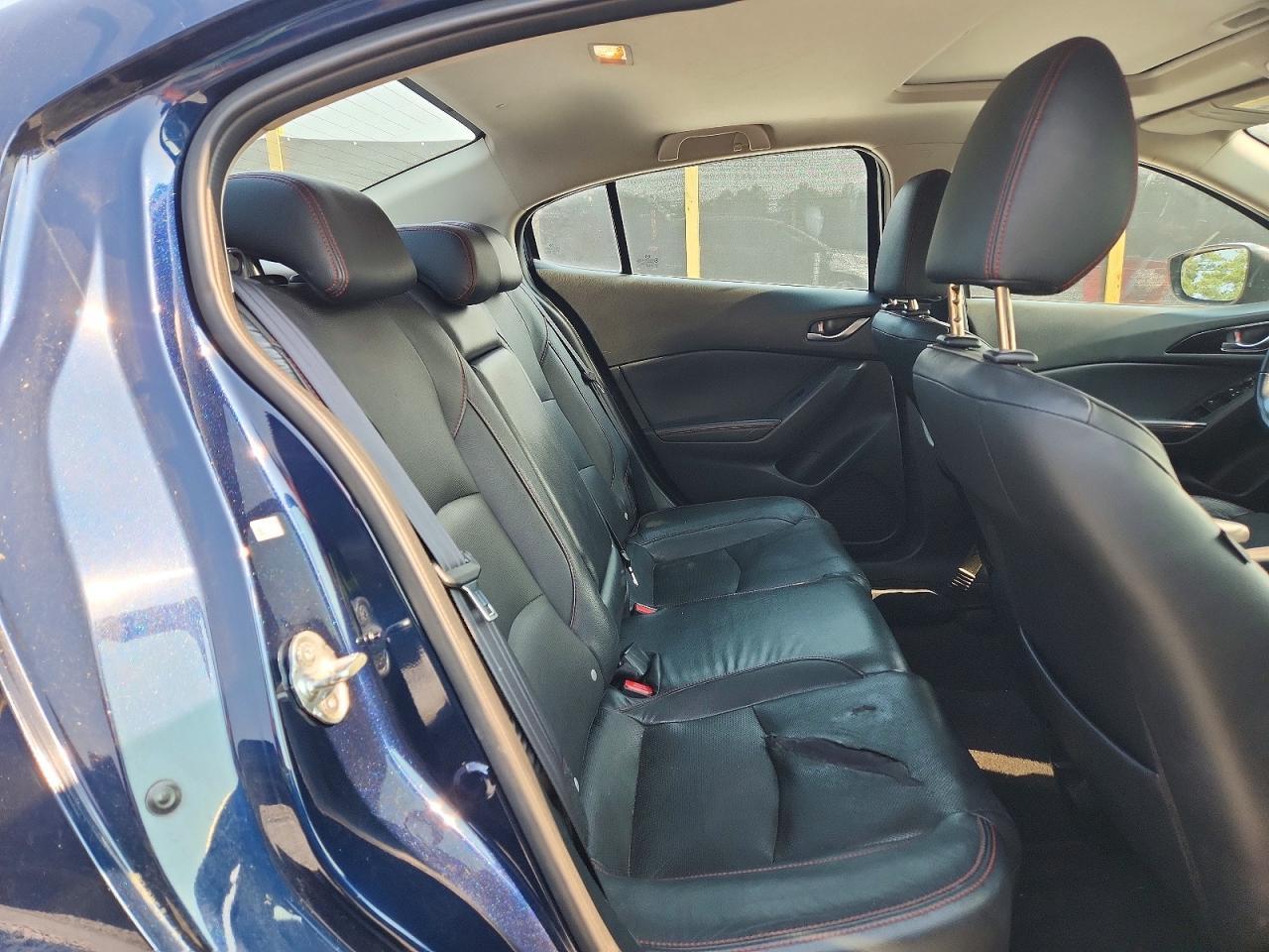 2015 Mazda 3 Grand Touring - zdjęcie 10