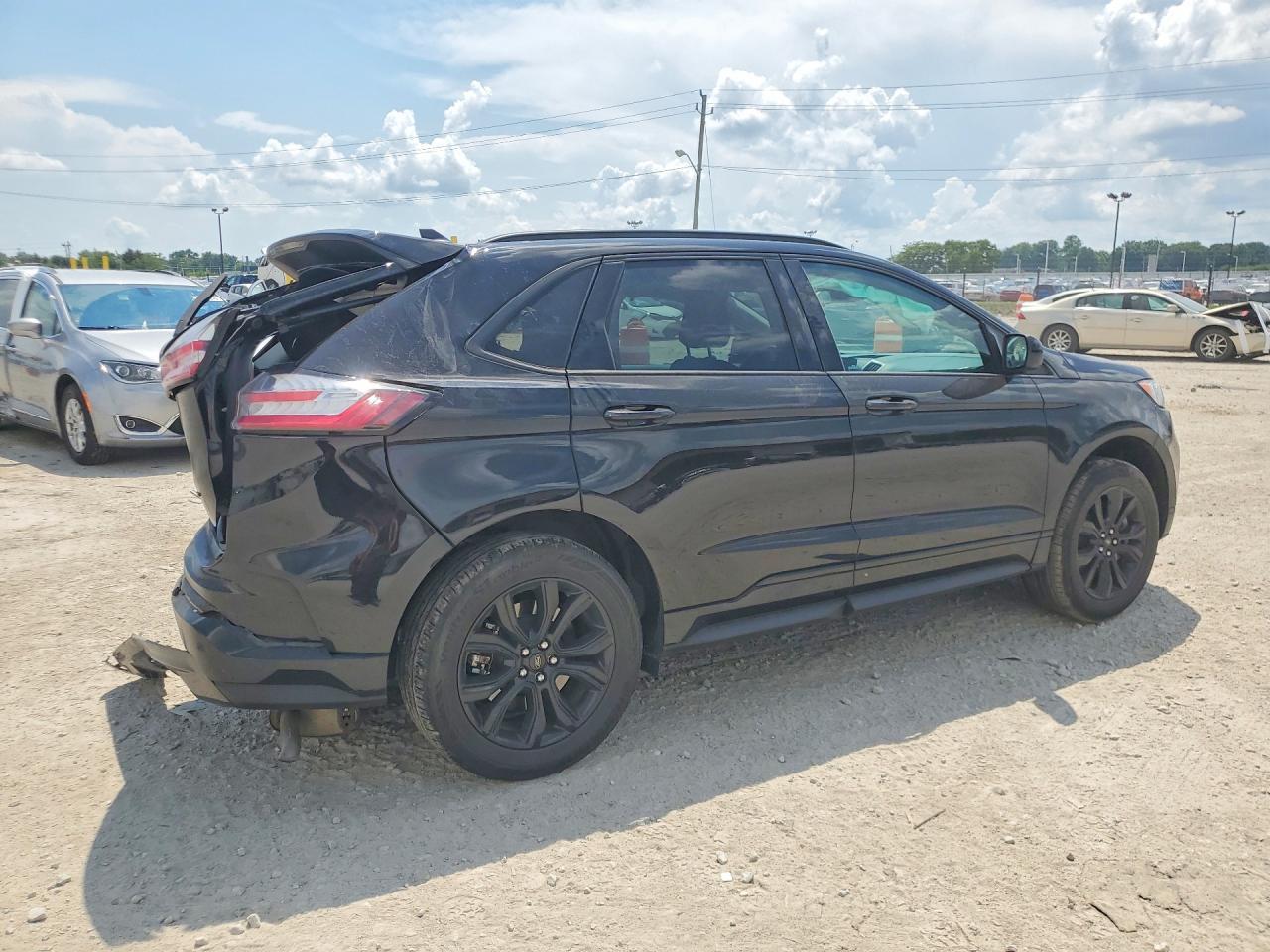 2022 Ford Edge Se - zdjęcie 3