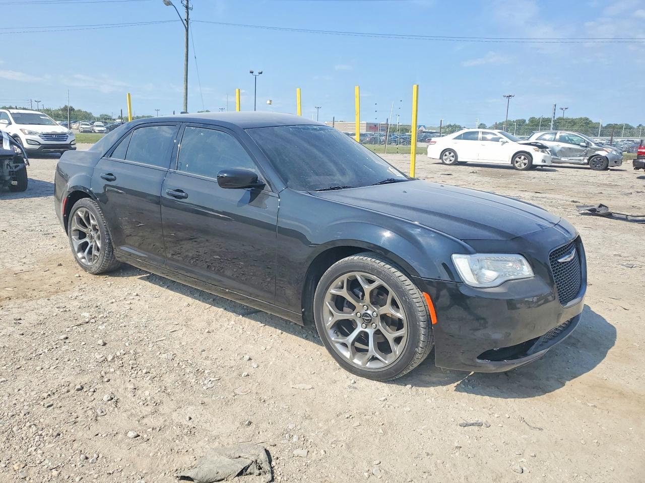 2018 Chrysler 300 Touring - zdjęcie 4