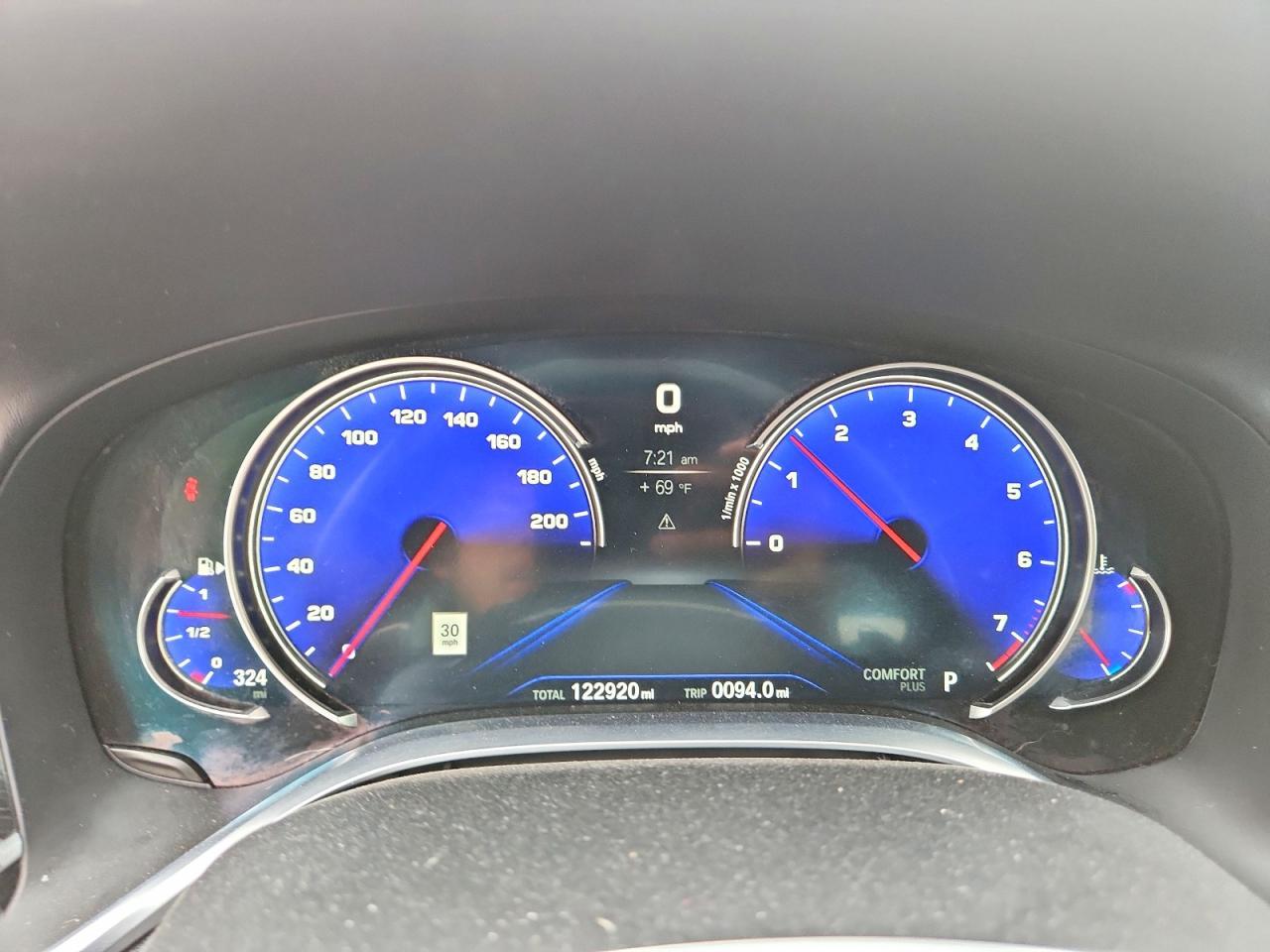 2017 BMW 750 Xi - zdjęcie 9