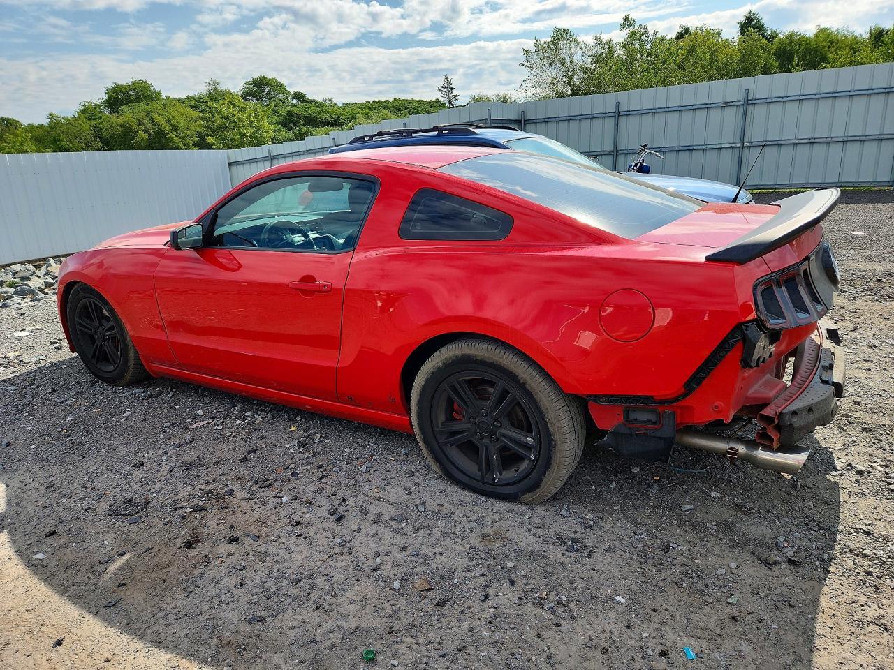 2014 Ford Mustang - zdjęcie 2