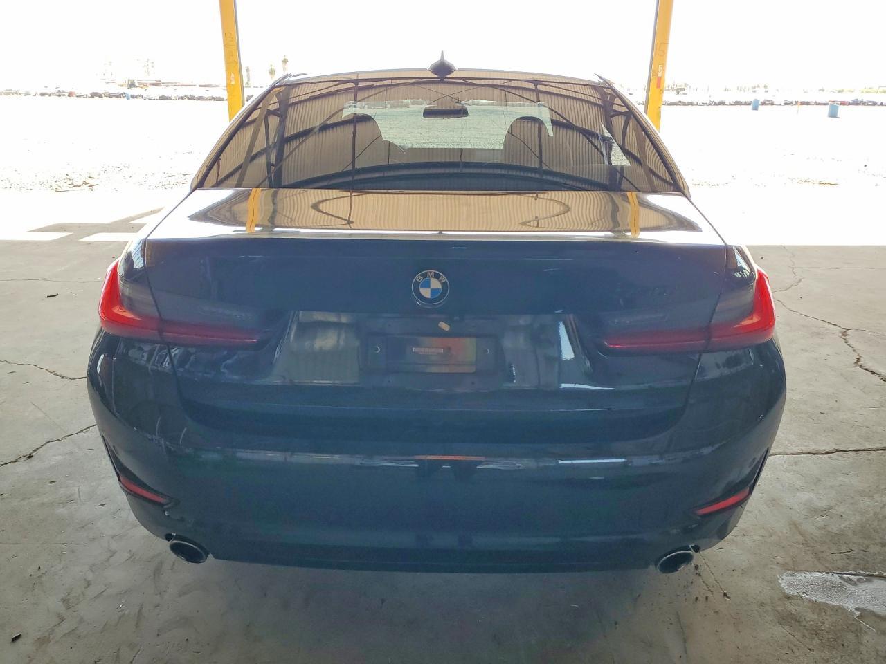 2019 BMW 330I - zdjęcie 6