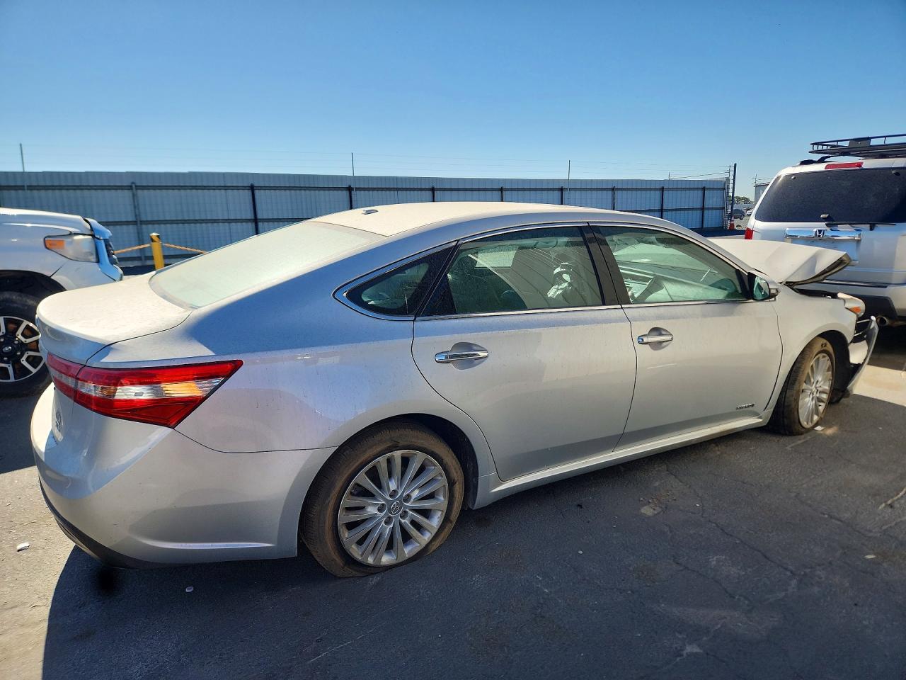2013 Toyota Avalon Hybrid Xle Touring - zdjęcie 3