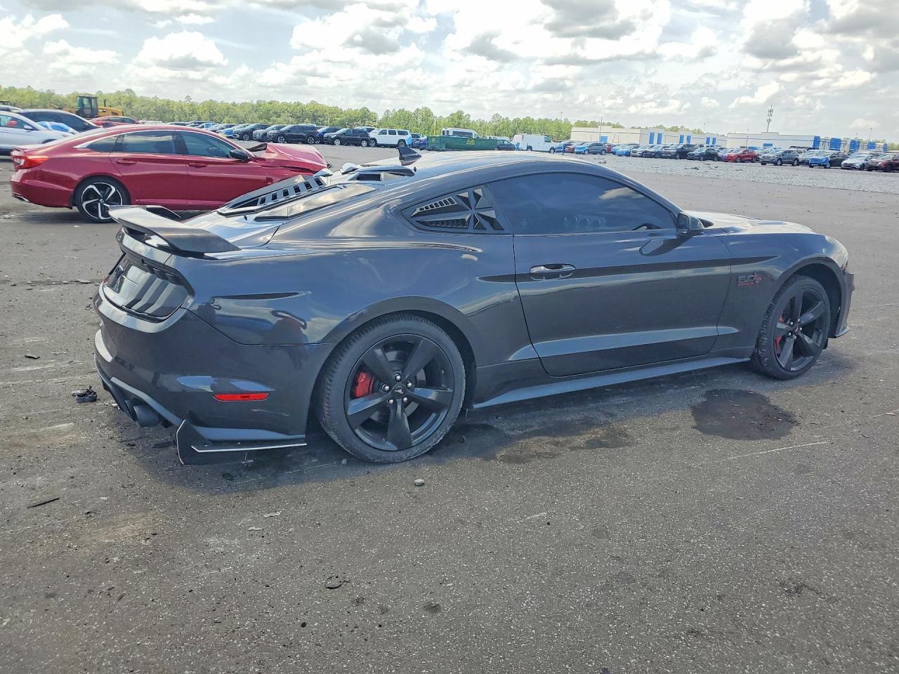 2022 Ford Mustang Gt - zdjęcie 3