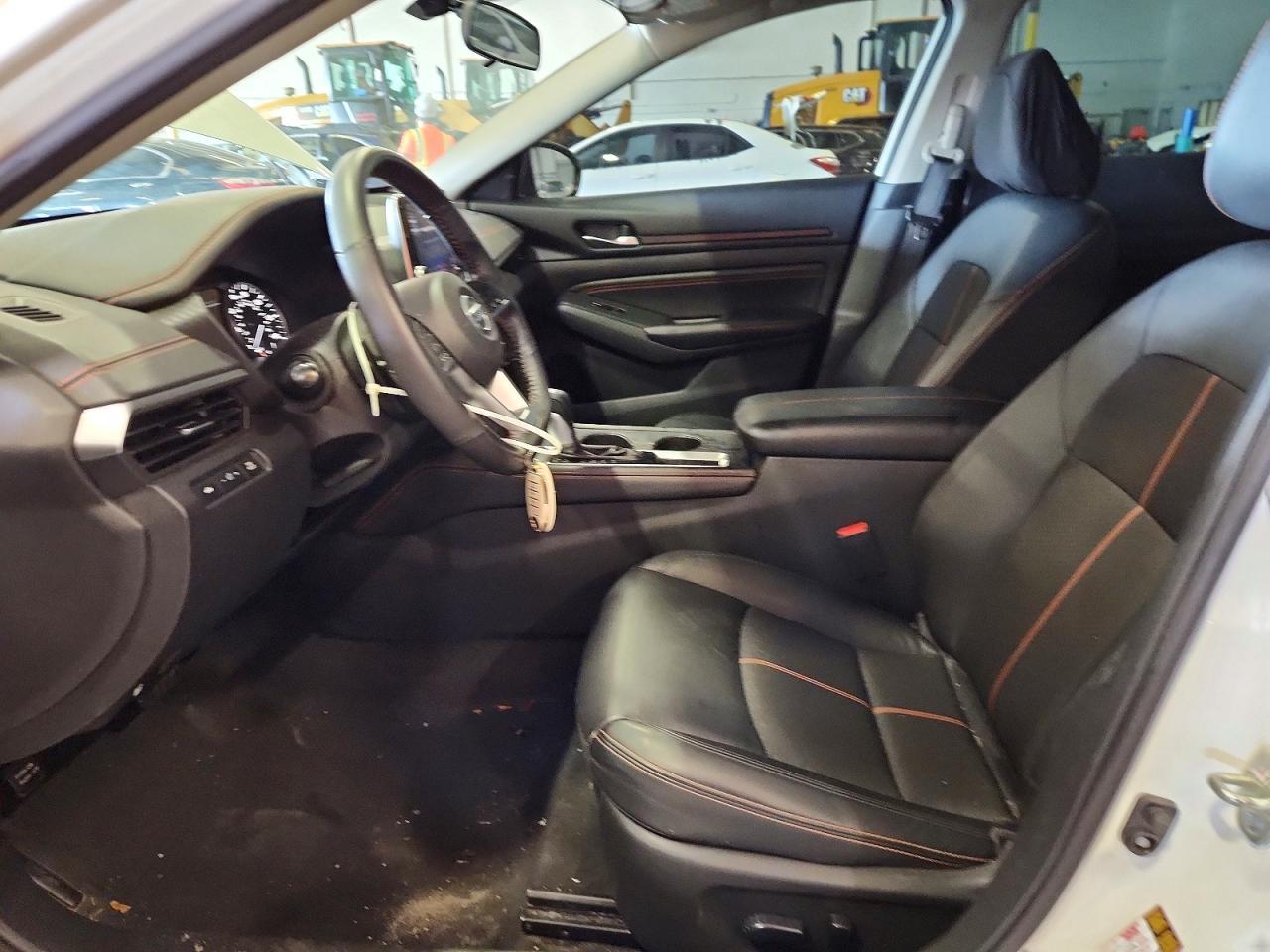 2022 Nissan Altima Sr - zdjęcie 7