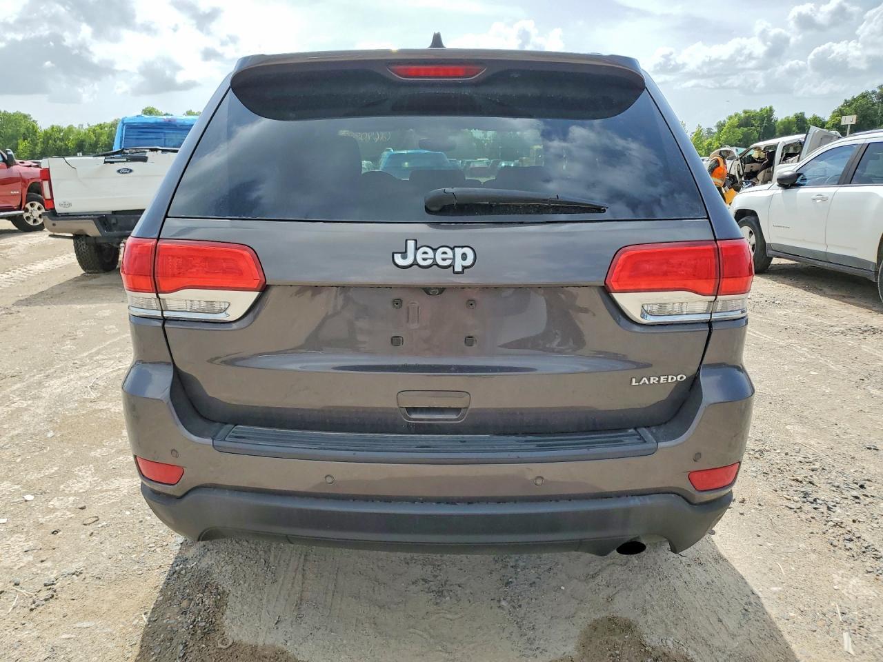 2017 Jeep Grand Cherokee Laredo - zdjęcie 6