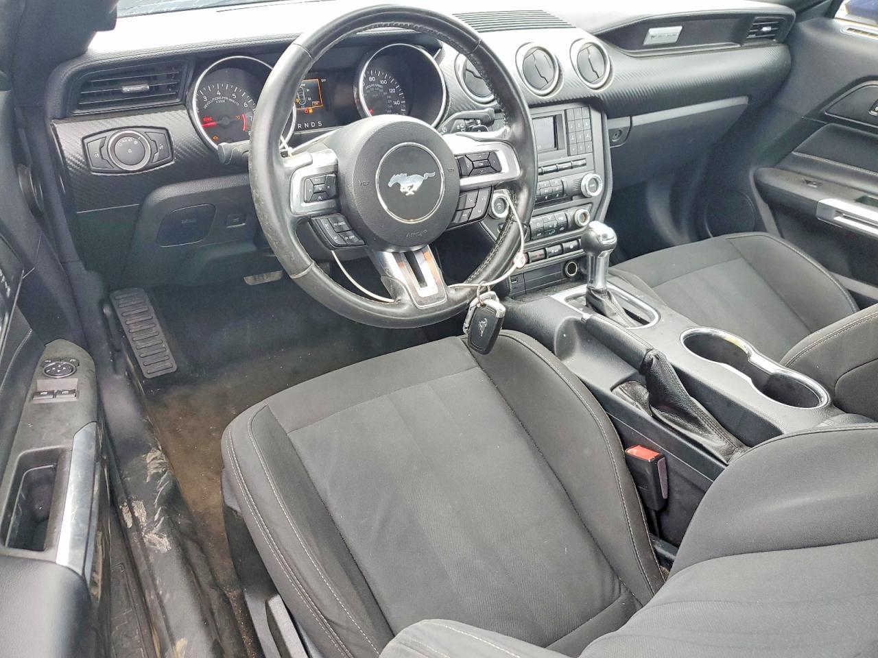2018 Ford Mustang - zdjęcie 8