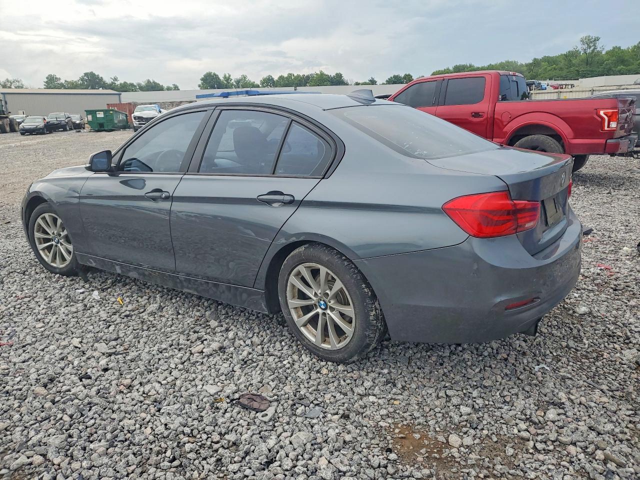 2016 BMW 320 I - zdjęcie 2