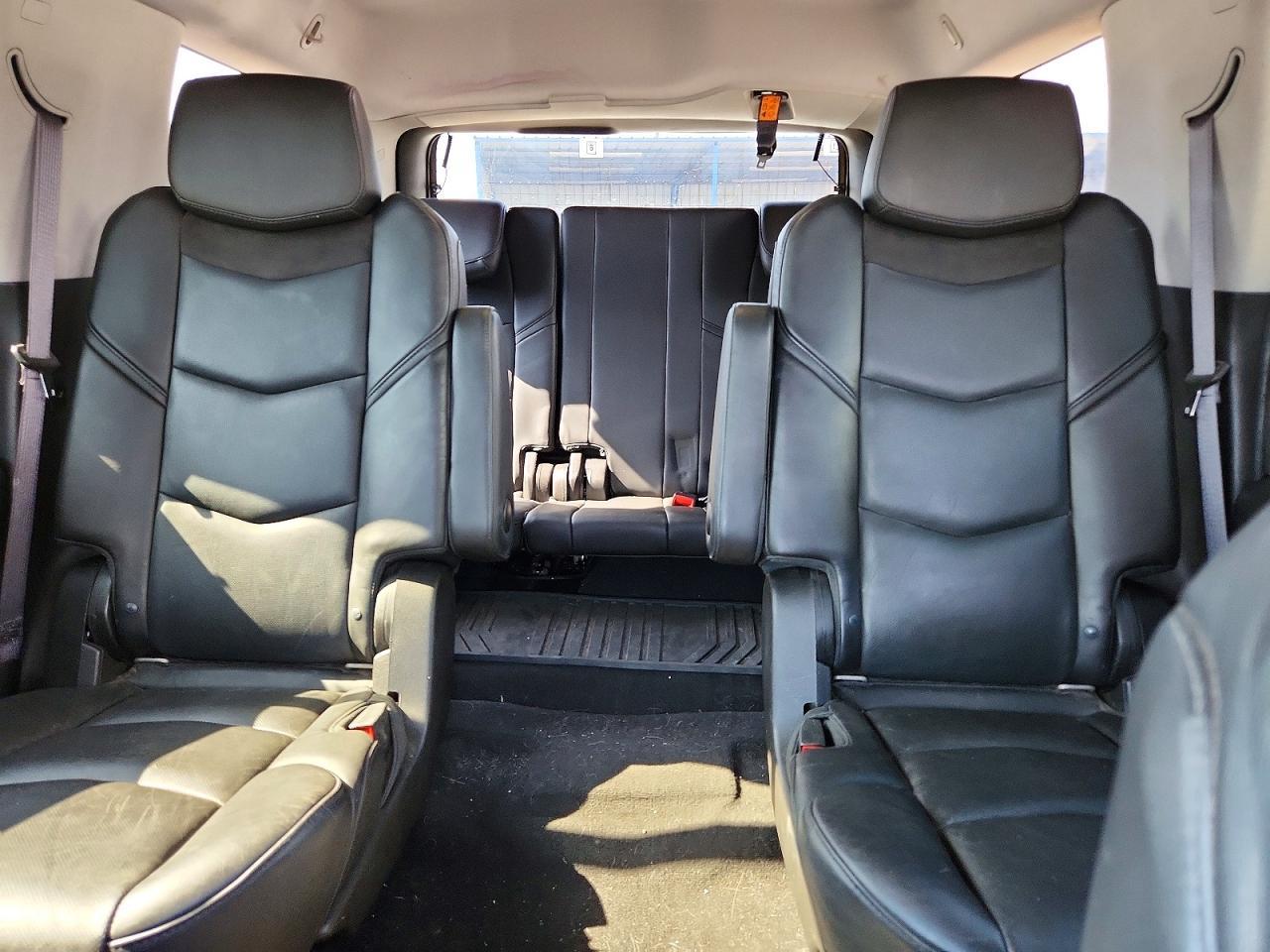 2015 Cadillac Escalade Luxury - zdjęcie 10