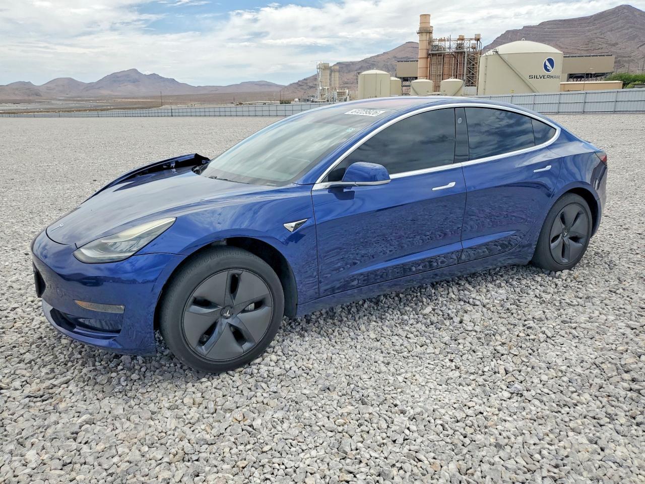 2018 Tesla Model 3 - zdjęcie główne