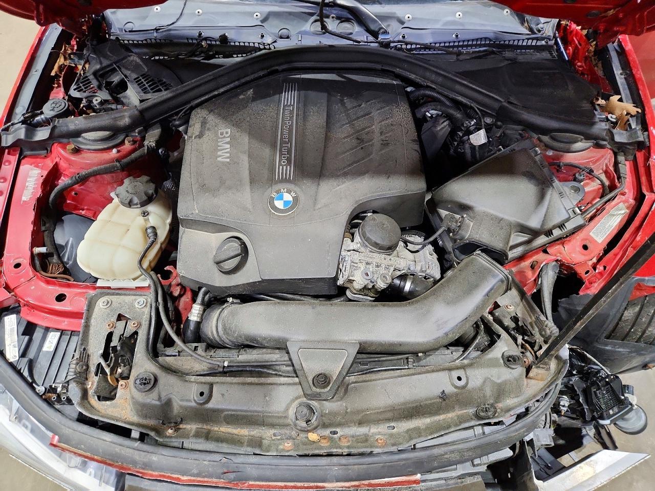 2014 BMW 335 Xi - zdjęcie 11
