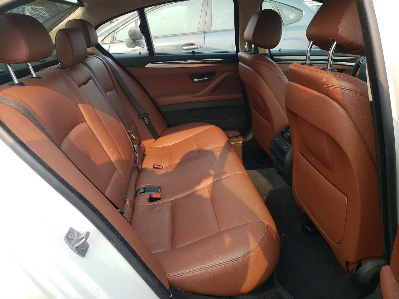 2014 BMW Seria 5 535i - zdjęcie 10