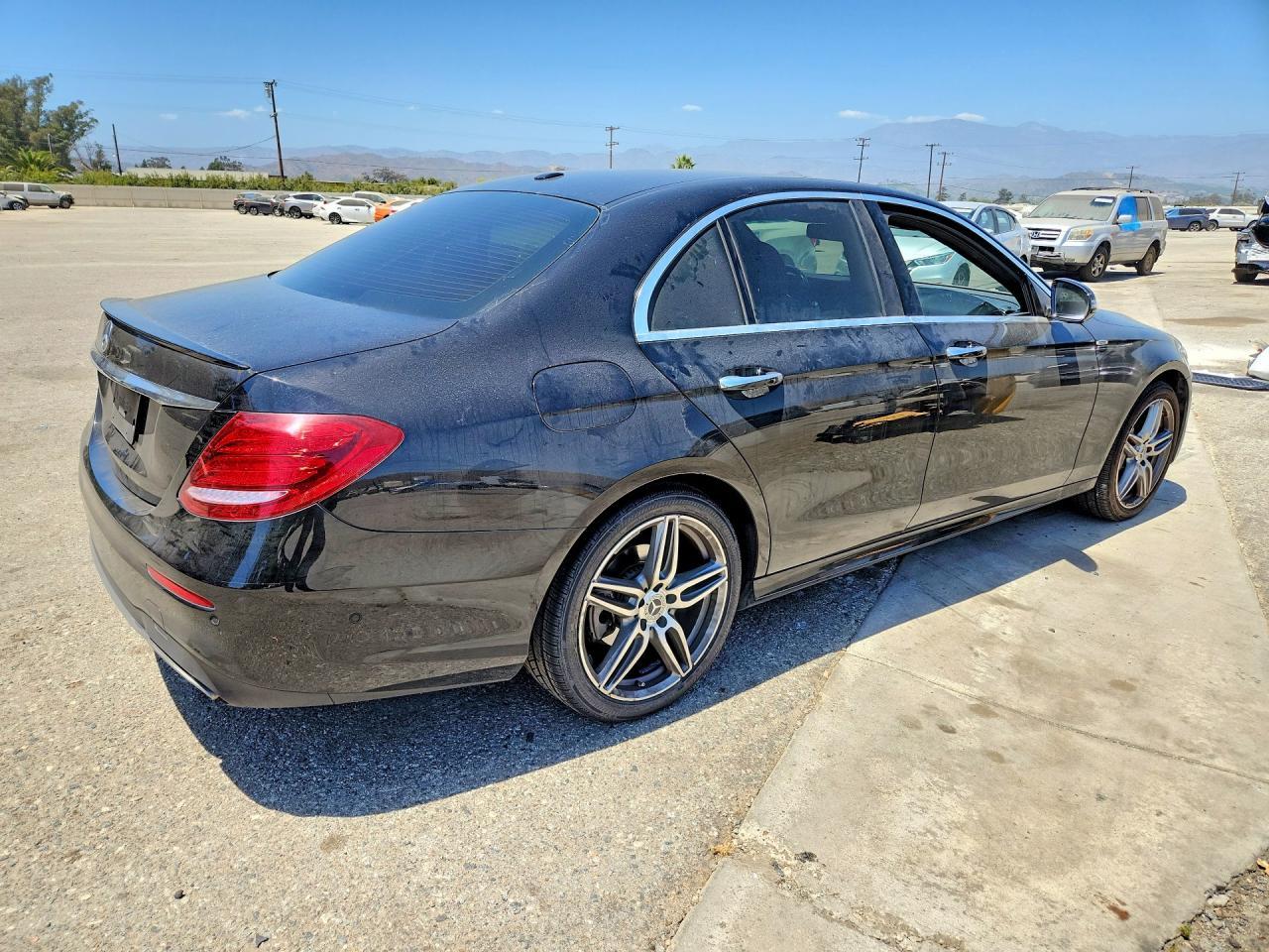 2018 Mercedes-Benz E 300 - zdjęcie 3