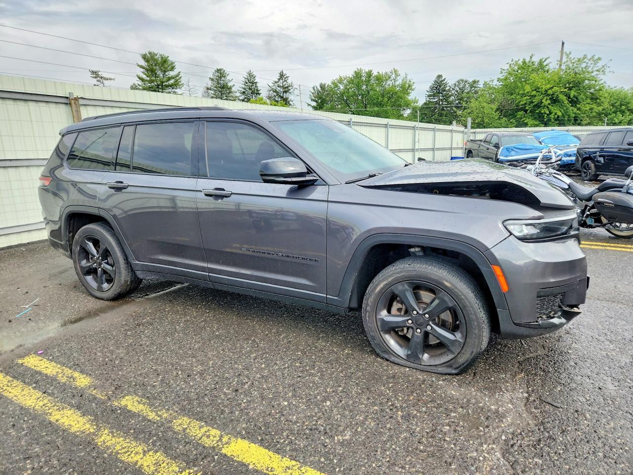 2022 Jeep Grand Cherokee L Laredo - zdjęcie 4