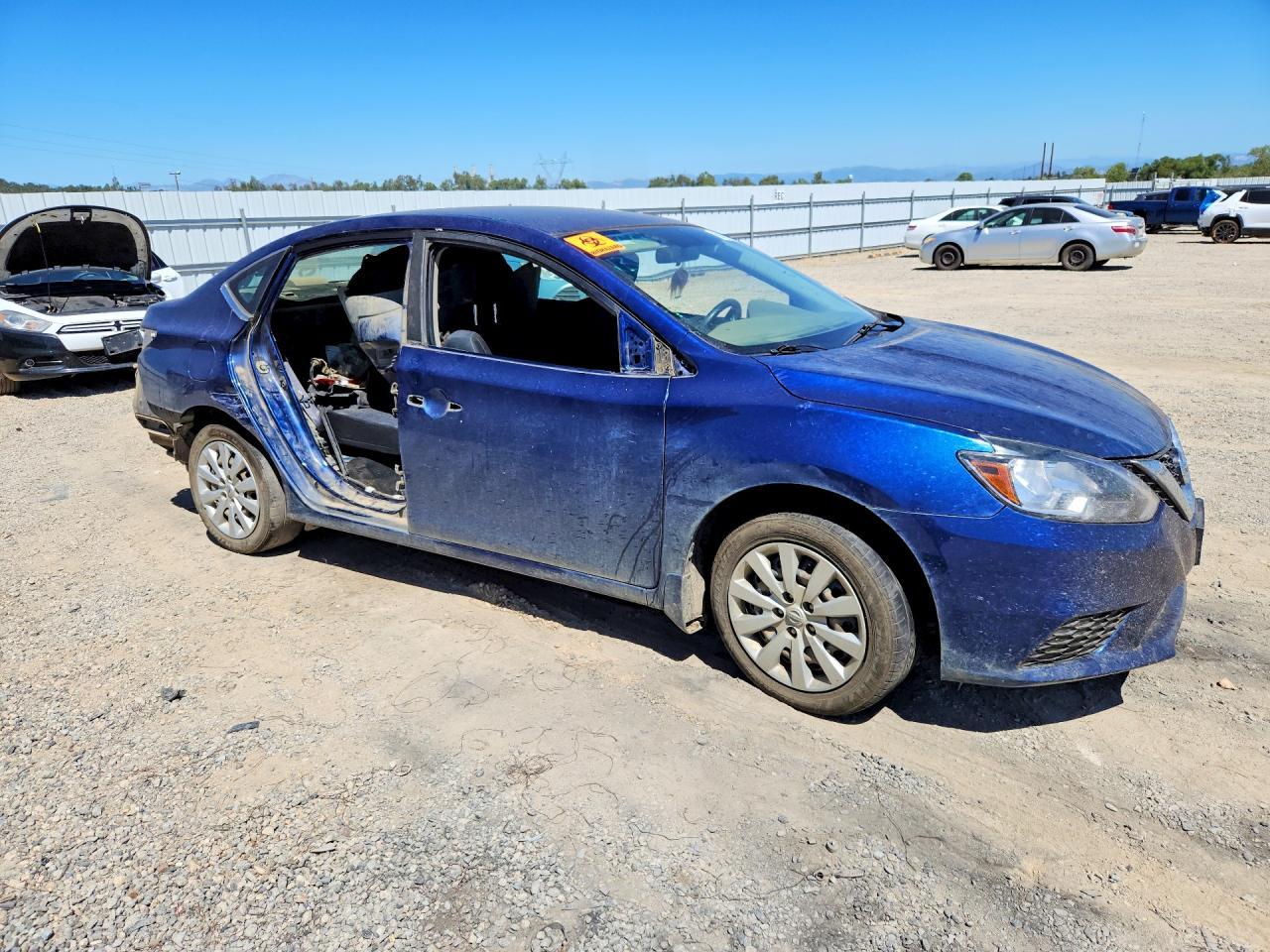2019 Nissan Sentra S - zdjęcie 4