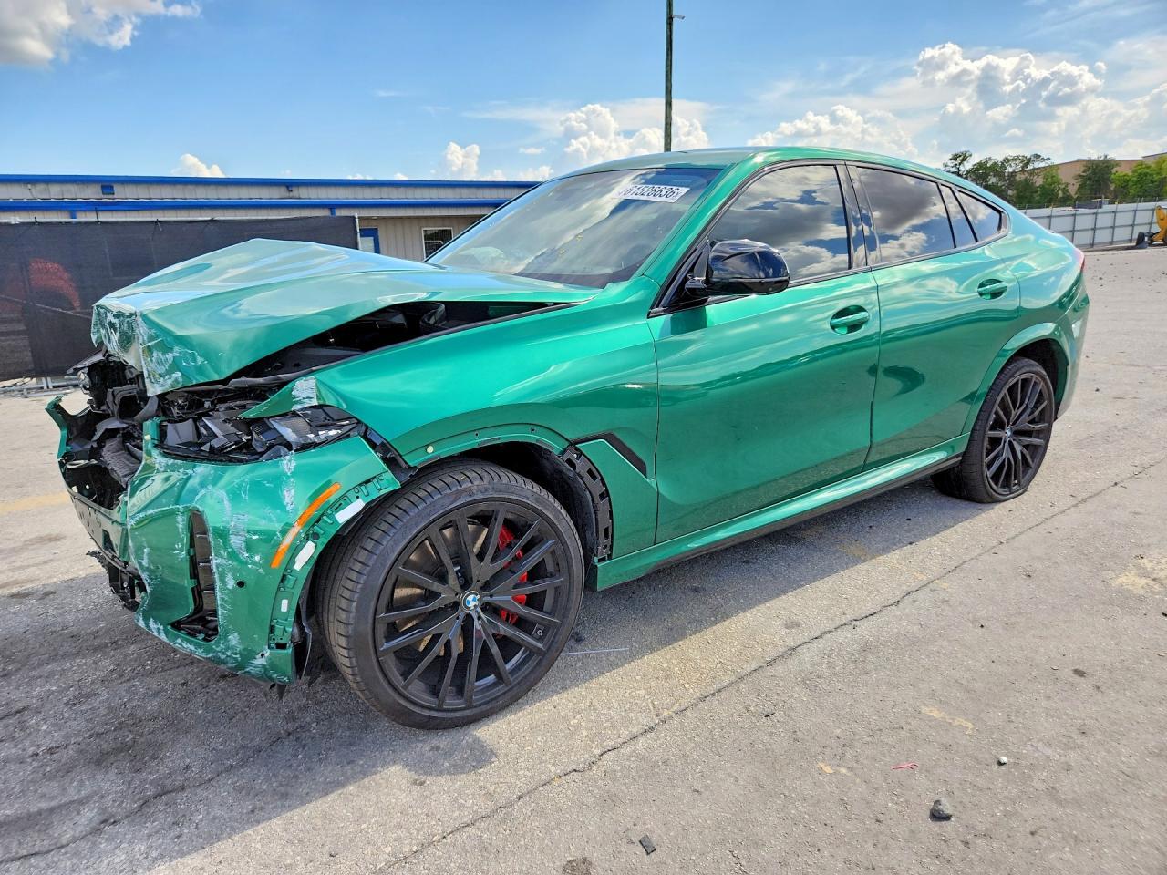 2025 BMW X6 M60I - zdjęcie główne