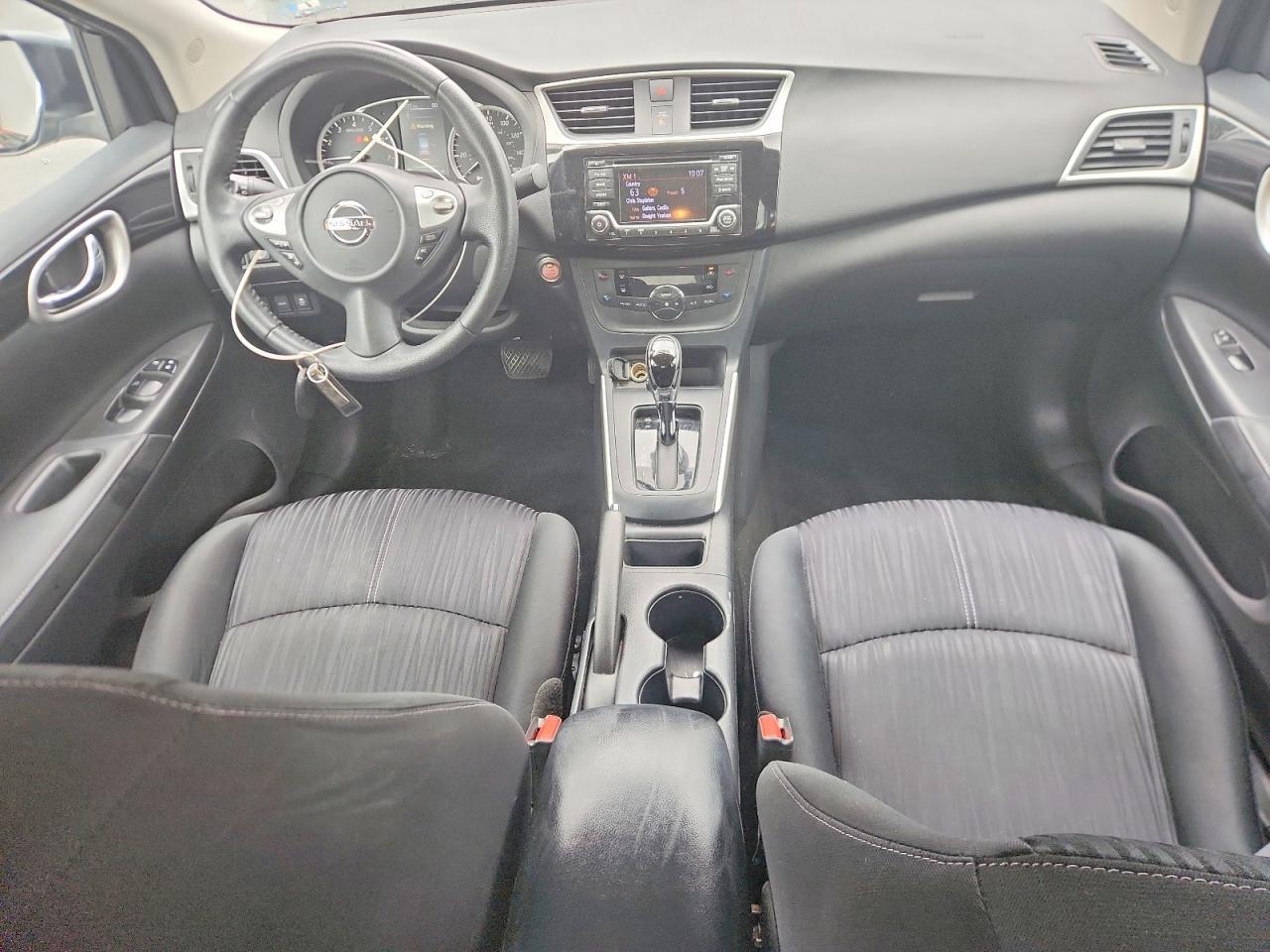 2018 Nissan Sentra Sv - zdjęcie 8