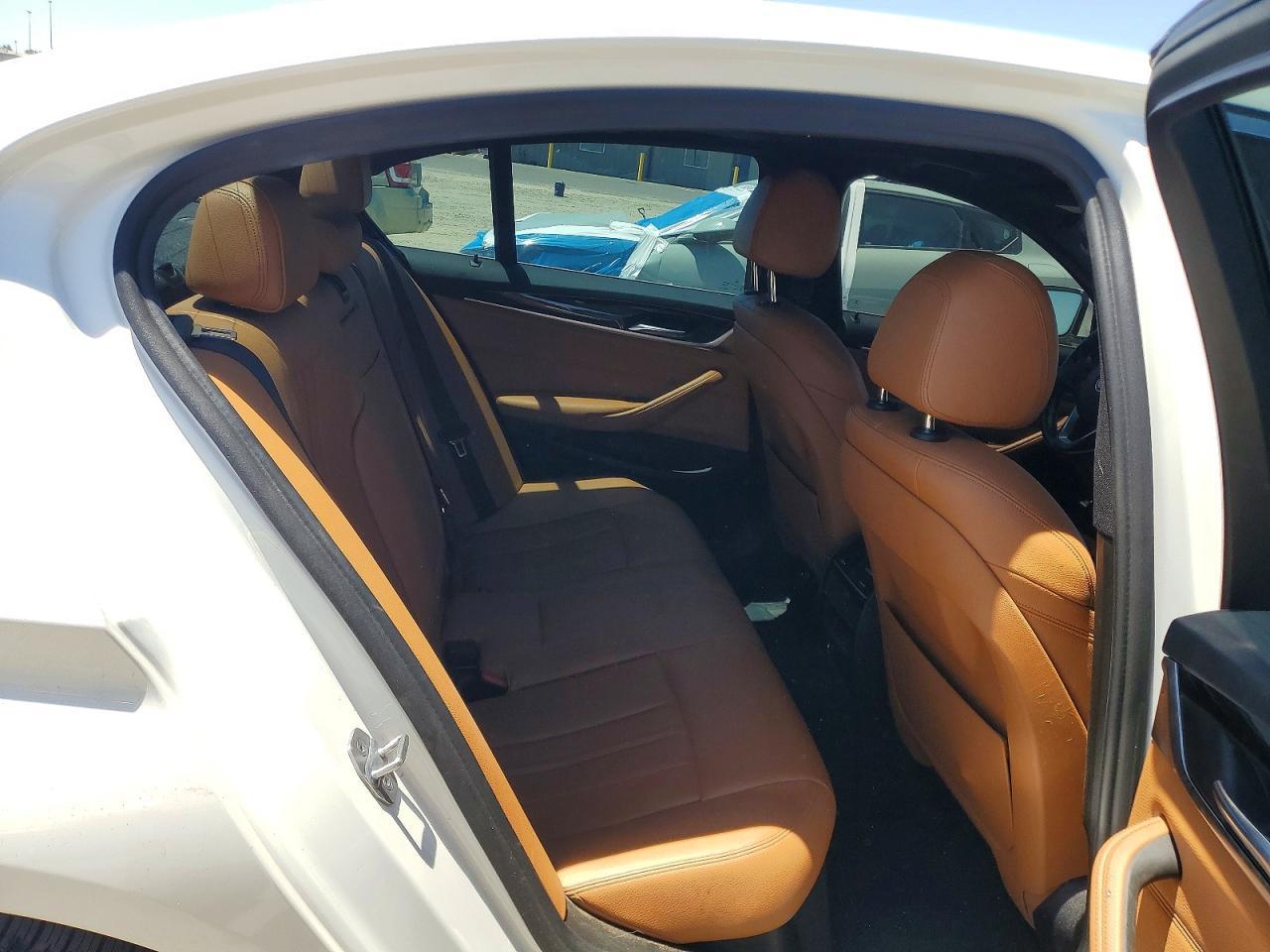 2019 BMW 540 I - zdjęcie 10