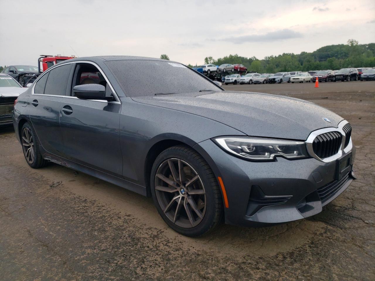 2021 BMW 330Xi - zdjęcie 4
