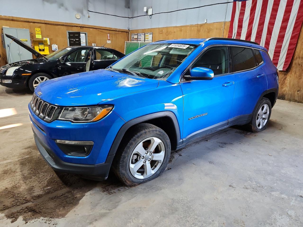 2018 Jeep Compass Latitude - zdjęcie główne