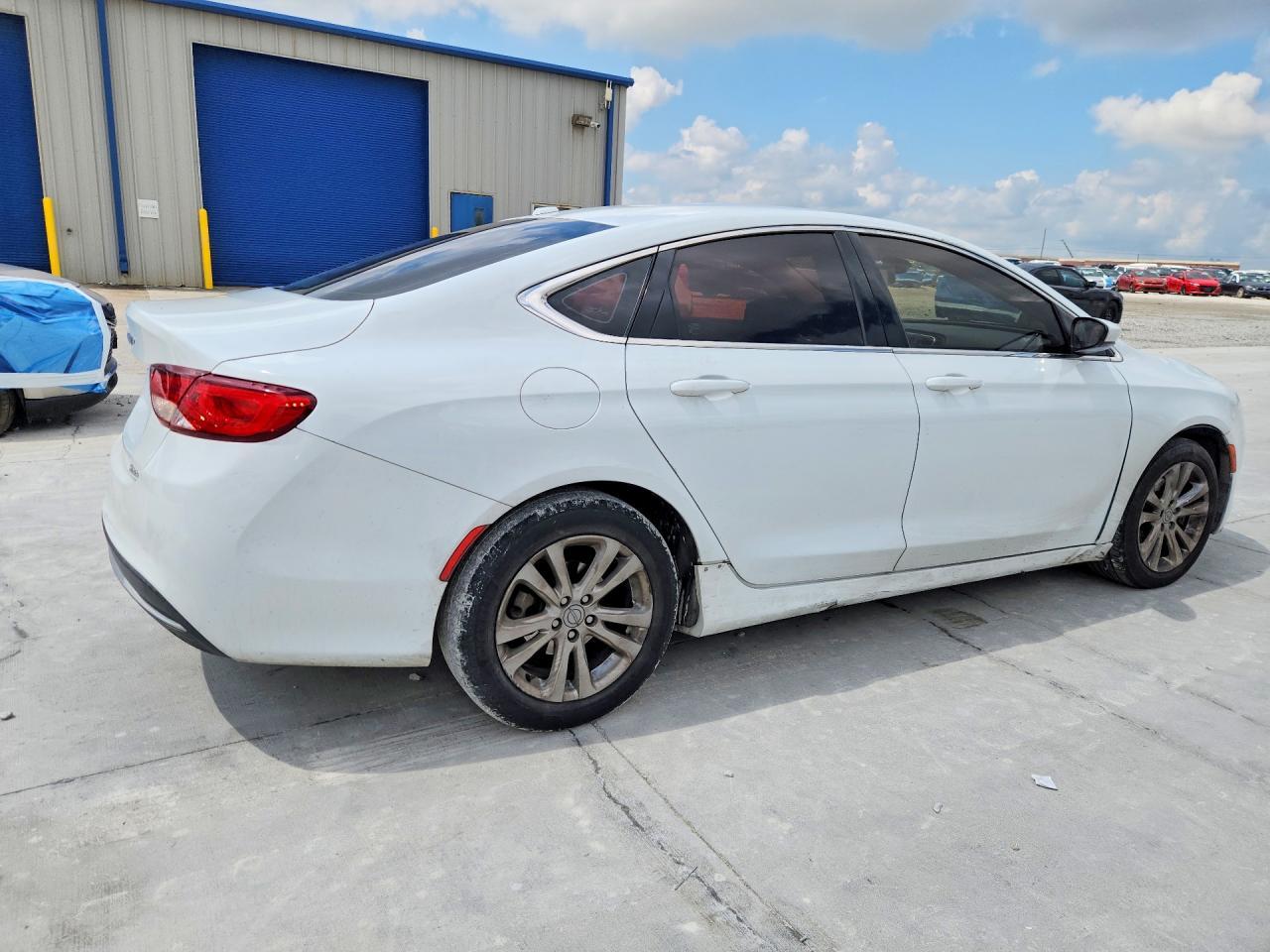 2015 Chrysler 200 Limited - zdjęcie 3