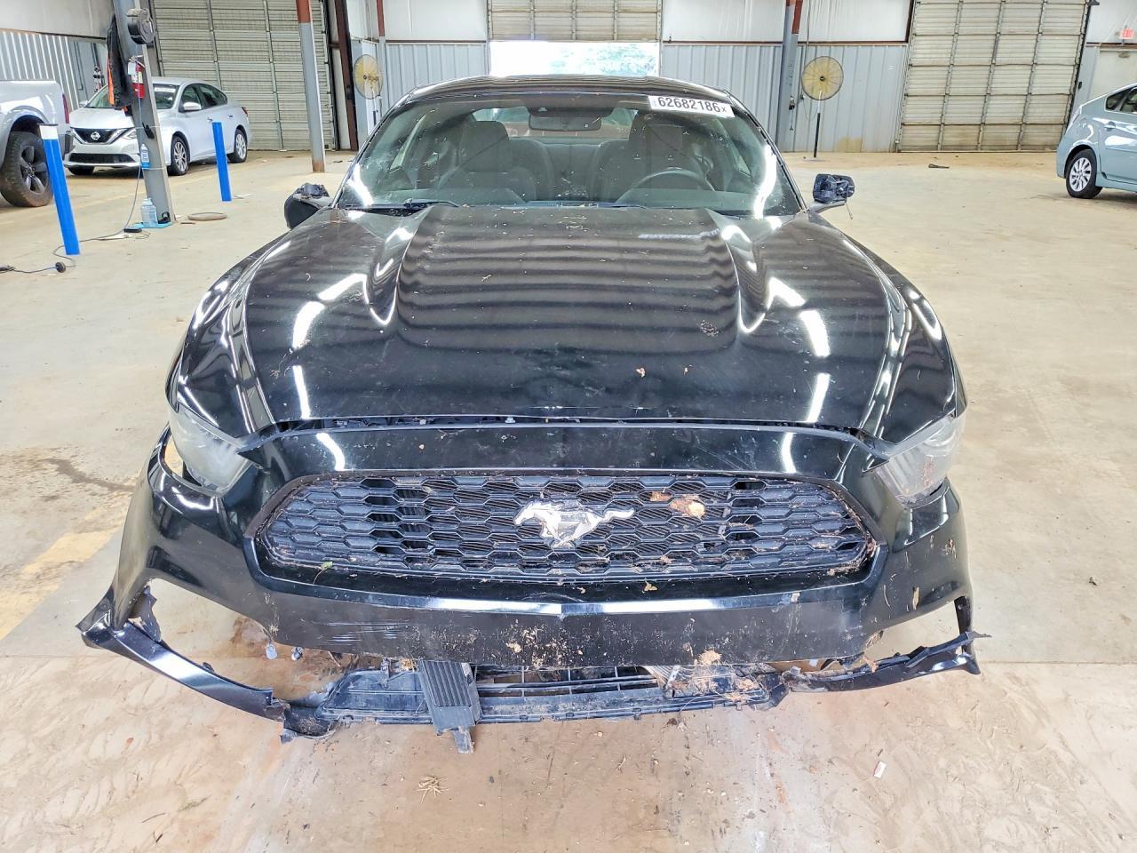 2015 Ford Mustang - zdjęcie 5