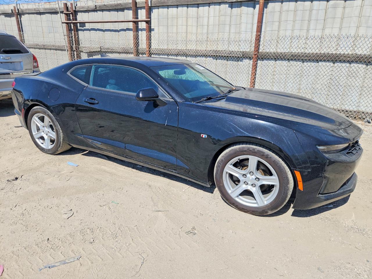 2019 Chevrolet Camaro Ls - zdjęcie 4