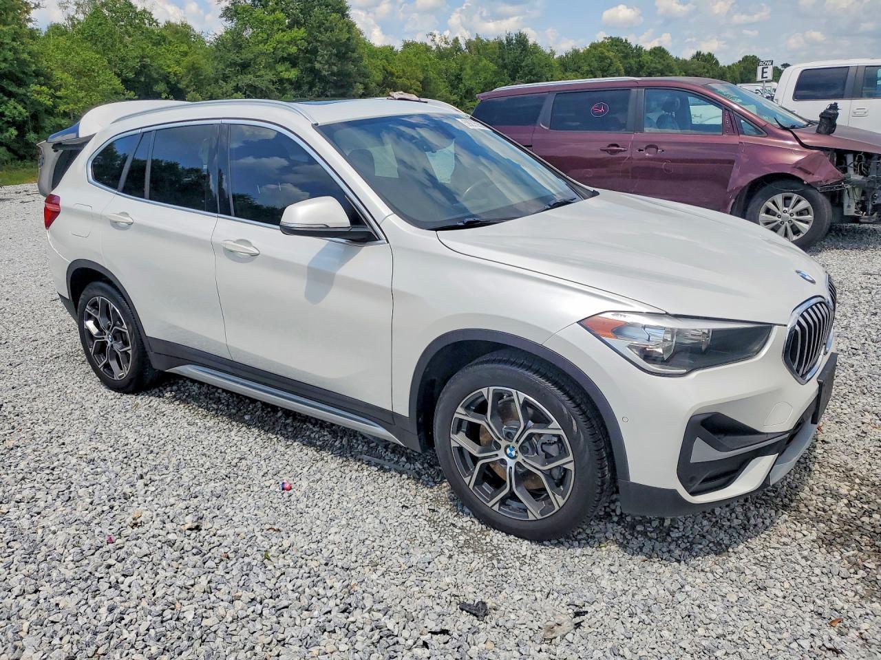 2021 BMW X1 Sdrive28I - zdjęcie 4