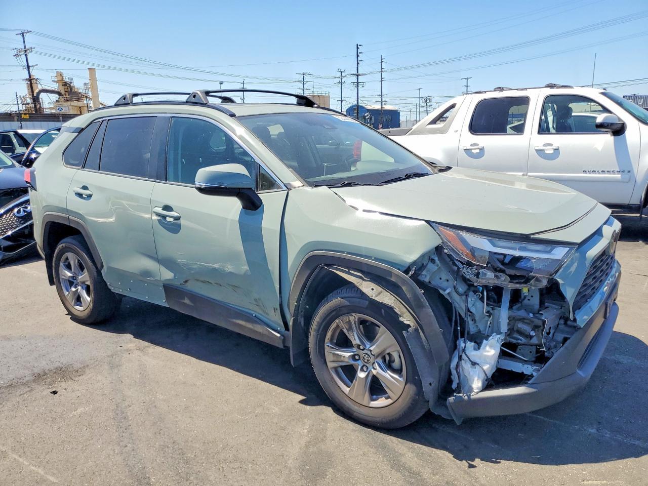 2023 Toyota Rav4 Xle - zdjęcie 4